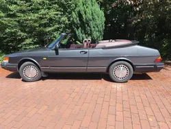 Grau Gebraucht 1989 Saab 900 Kleinwagen | 8.000 €