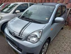 Silber Gebraucht 2011 Daihatsu Cuore Kleinwagen | 4.990 € (Teuer)