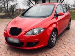 Rot Gebraucht 2006 Seat Altea Sport Limousine | 2.199 € (Etwas zu teuer)