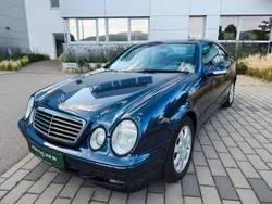 Blau Gebraucht 2000 Mercedes CLK200 Avantgarde | 8.976 €