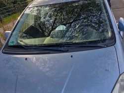 Blau Gebraucht 2004 Toyota Verso Van / Kleinbus | 3.499 €