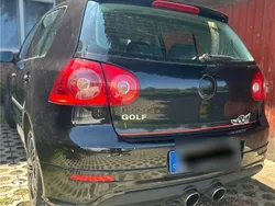 Schwarz Gebraucht 2004 VW Golf V Kleinwagen | 2.499 € (Fairer Preis)