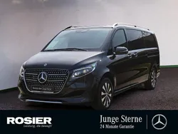 Schwarz / obsidianschwarz Gebraucht 2024 Mercedes V300 Avantgarde Van / Kleinbus | 71.660 € (Teuer)