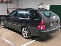 Schwarz Gebraucht 2005 Mercedes C280 Kombi | 2.490 €
