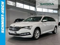 Moonweiß perleffekt Gebraucht 2023 Skoda Superb Style Kombi | 28.990 € (Etwas zu teuer)