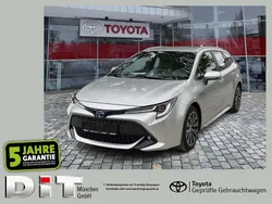 Precious silver Gebraucht 2020 Toyota Corolla Team Kombi | 23.490 € (Fairer Preis)