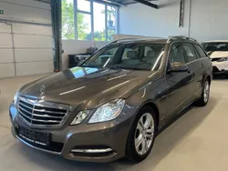Grau Gebraucht 2011 Mercedes E200 Limousine | 14.500 € (Etwas zu teuer)