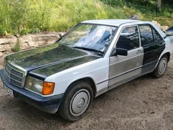 Weiß Gebraucht 1987 Mercedes 190 Limousine | 2.500 €