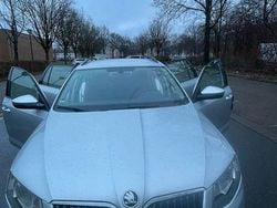 Silber Gebraucht 2014 Skoda Octavia Kombi | 5.500 € (Guter Preis)