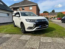 Gebraucht 2020 Mitsubishi Outlander P-HEV Top SUV | 23.000 € (Etwas zu teuer)