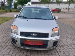 Silber Gebraucht 2009 Ford Fusion Kombi | 350 € (Superpreis)