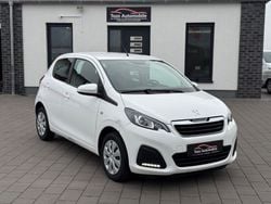 Weiß Gebraucht 2021 Peugeot 108 Active Kleinwagen | 6.900 € (Superpreis)