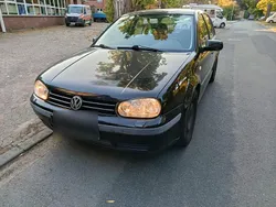 Schwarz Gebraucht 2001 VW Golf IV Kombi | 899 €