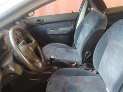 Gebraucht 2001 Peugeot 206 Kleinwagen | 1.500 € (Etwas zu teuer)