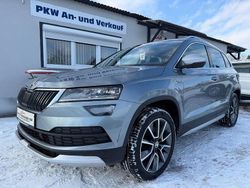 Grau Gebraucht 2021 Skoda Karoq Scout 4x4 SUV | 22.999 € (Guter Preis)