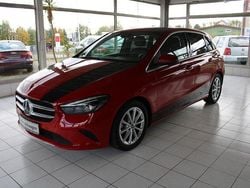 Rot Gebraucht 2019 Mercedes B220 Van / Kleinbus | 20.500 € (Guter Preis)