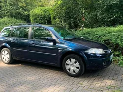 Blau Gebraucht 2009 Renault Mégane GrandTour Kombi | 2.500 €