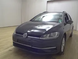 Grau Gebraucht 2018 VW Golf VII Comfortline Kombi | 8.380 € (Fairer Preis)