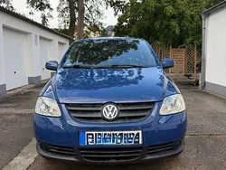 Blau Gebraucht 2009 VW Fox Refresh Kleinwagen | 3.000 € (Fairer Preis)