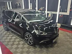Schwarz Gebraucht 2017 Renault Scénic IV Bose Edition Van / Kleinbus | 14.999 € (Etwas zu teuer)