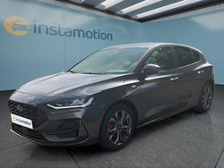 Grau Gebraucht 2024 Ford Focus Limousine | 32.749 € (Teuer)