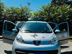Silber Gebraucht 2008 Peugeot 107 Kleinwagen | 3.250 € (Teuer)