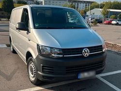 Silber Gebraucht 2018 VW Transporter Van | 9.800 €