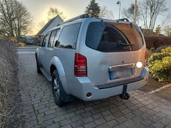 Silber Gebraucht 2007 Nissan Pathfinder SUV | 8.500 €