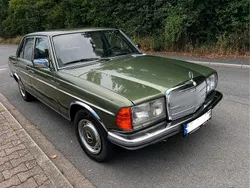 Grün Gebraucht 1980 Mercedes E280 Limousine | 14.900 €