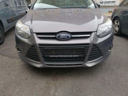 Grau Gebraucht 2012 Ford Focus Champions Edition Kombi | 3.450 € (Superpreis)