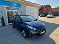 Blau Gebraucht 2014 Ford Fiesta Kleinwagen | 5.490 € (Fairer Preis)