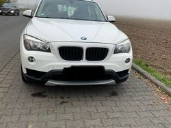 Weiß Gebraucht 2013 BMW X1 SUV | 7.900 €