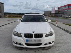 Weiß Gebraucht 2009 BMW 335 Limousine | 17.500 € (Fairer Preis)