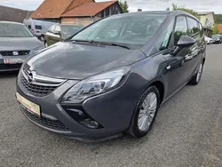Grau Gebraucht 2016 Opel Zafira Tourer Van / Kleinbus | 10.990 € (Fairer Preis)