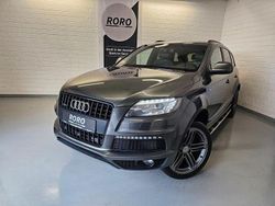 Grau Gebraucht 2013 Audi Q7 Sport SUV | 19.900 € (Etwas zu teuer)