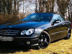 Schwarz Gebraucht 2007 Mercedes CLK63 AMG AMG Cabrio | 40.000 €