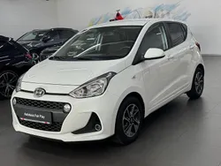 Weiß Gebraucht 2017 Hyundai i10 Kleinwagen | 7.390 € (Fairer Preis)