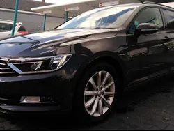 Grau Gebraucht 2016 VW Passat Comfortline Kombi | 12.600 € (Superpreis)