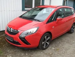 Power rot/traffic red ral3020 Gebraucht 2013 Opel Zafira Tourer Van / Kleinbus | 9.990 € (Guter Preis)