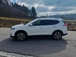Weiß Gebraucht 2017 Nissan X-Trail Tekna SUV | 16.499 € (Fairer Preis)