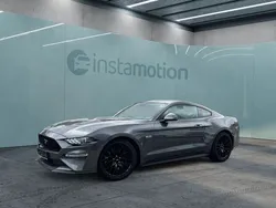Grau Gebraucht 2022 Ford Mustang GT Fastback Coupé | 50.700 € (Teuer)
