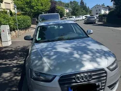 Grau Gebraucht 2012 Audi A4 Limousine | 8.050 € (Fairer Preis)