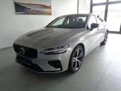 Silver dawn / metallic (metallic) Gebraucht 2024 Volvo S60 Plus Limousine | 37.990 € (Fairer Preis)
