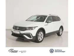 Weiss Gebraucht 2024 VW Tiguan Allspace Life SUV | 35.940 € (Superpreis)