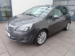 Grau Gebraucht 2011 Opel Meriva Van / Kleinbus | 4.285 € (Guter Preis)