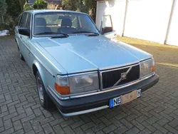 Blau Gebraucht 1987 Volvo 240 Limousine | 6.000 €