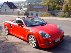 Rot Gebraucht 2004 Toyota MR2 Cabrio | 11.830 €