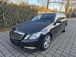 Schwarz Gebraucht 2013 Mercedes E220 Avantgarde Kombi | 12.900 € (Superpreis)