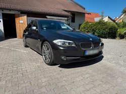 Grau Gebraucht 2010 BMW 523 Limousine | 10.190 €