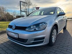 Silber Gebraucht 2014 VW Golf VII Trendline Limousine | 9.499 € (Fairer Preis)